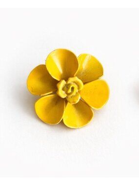 Yellow Enamel Flower Scarf Clip